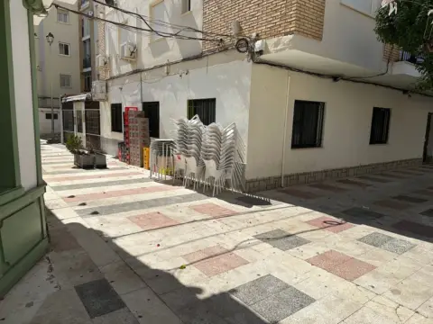 Local comercial en calle de los Donantes de Sangre, 1