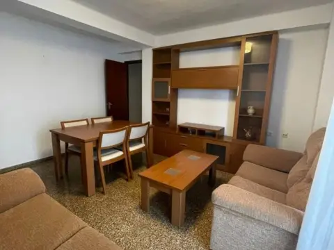 Piso en calle Carrer de Pere Cabanes