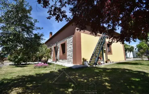 Casa adosada en Carretera de Aguasal