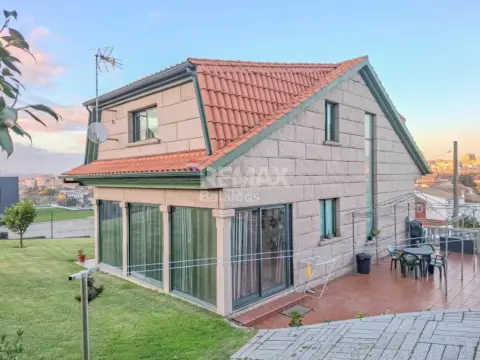 Chalet en Camino de la Viloura