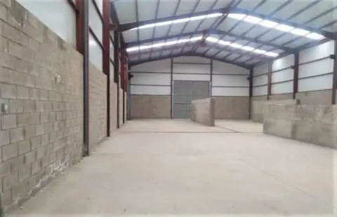 Nave industrial en calle Cuadros