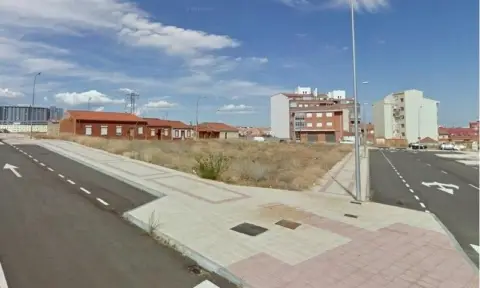 Terreno en calle Ventas Oeste
