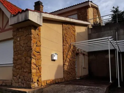 Casa en San Miguel del Camino