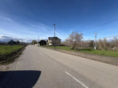 Terreno en Avenida Viña de Val, 90