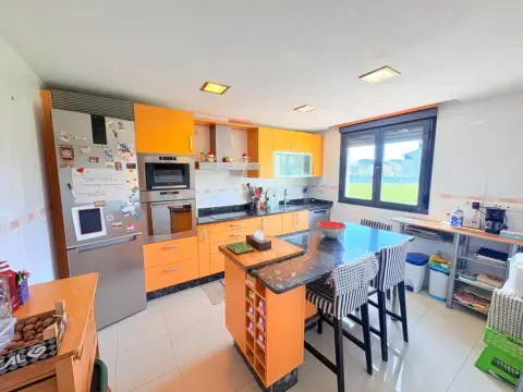 Casa adosada en calle del Cabo Finisterre