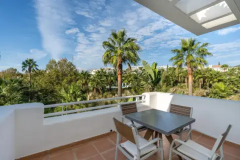 Apartamento en calle Beneficiado (Ur13)