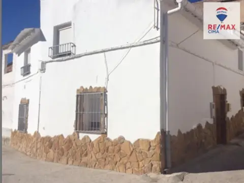 Casa adosada en calle Capallon Bajo, nº 12