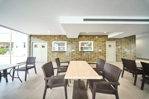 Local comercial en Avenida de José Rivera