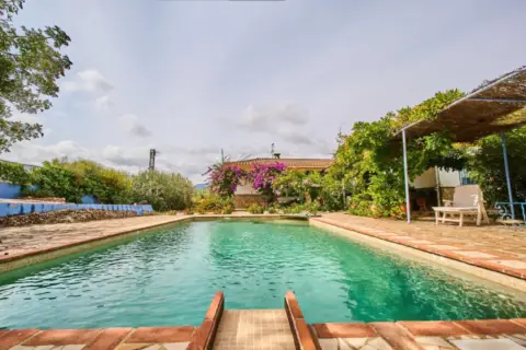 Finca rústica en Barrio Nueva Andalucía