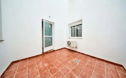 Piso en calle Larga, 23