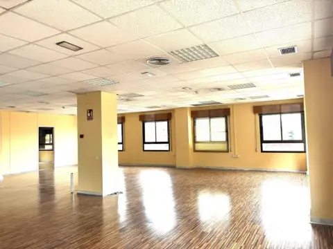 Oficina en calle Marqués de la Ensenada