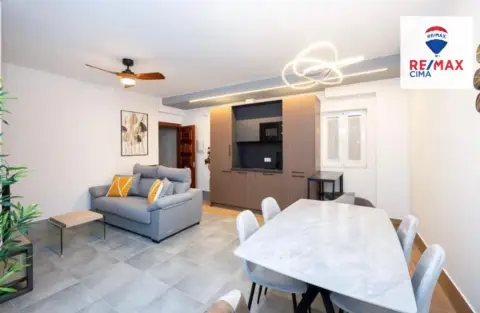 Piso en calle Recogidas, 8