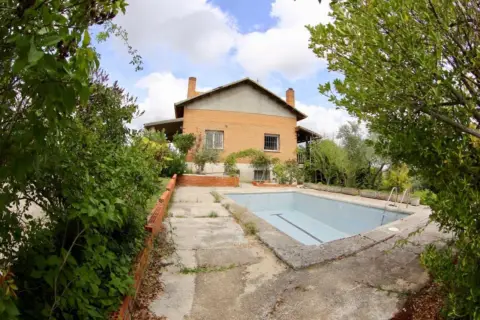 Casa en Valdecorrales