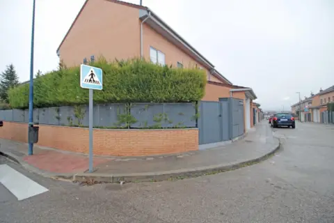 Casa pareada en El Viso 4