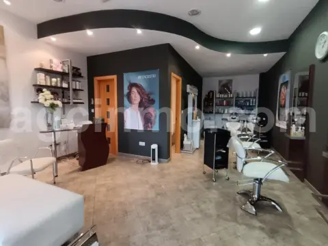 Local comercial en calle del Alcotán, 1
