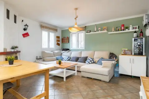 Chalet en Urbanizacion Monsec