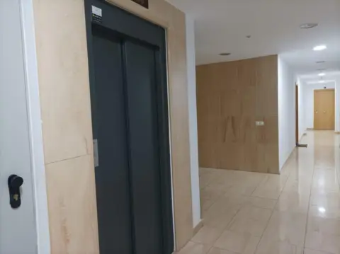 Piso en calle Voluntarios Protección CIVIL