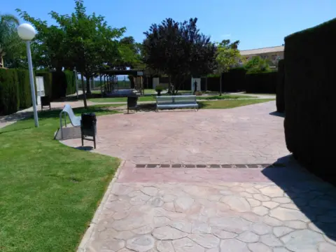 Casa adosada en Avinguda de la Lloma del Colbi