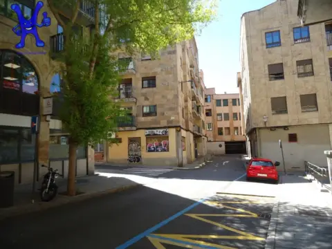 Piso en Plaza de la Parra