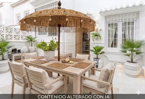Casa adosada en calle Arquitecto Alonso Carbonell