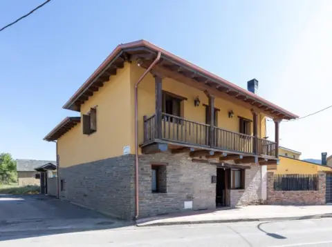 Casa en Cabañas de La Dornilla