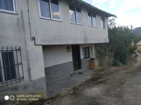 Casa en Santa Marina del Sil