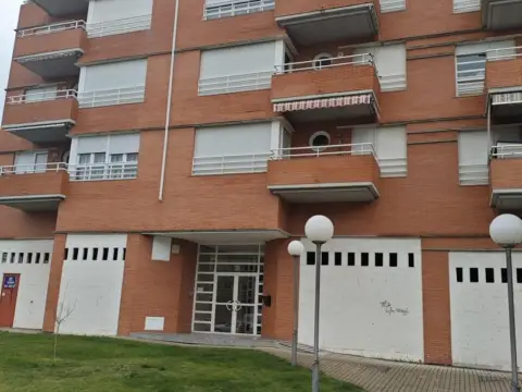 Piso en calle de la Asunción, 3