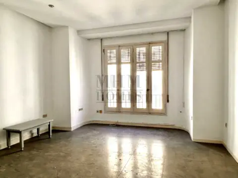 Piso en calle Strachan