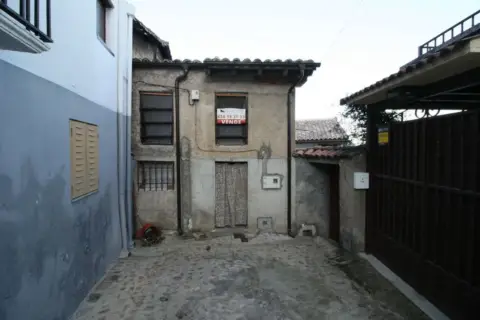 Casa adosada en calle Barrero, 13