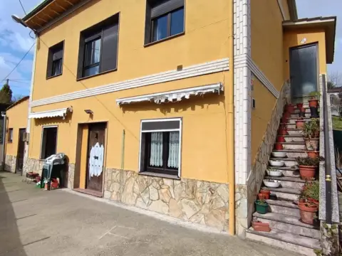 Chalet en calle Pumarabule