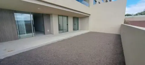 Piso en calle Hernán Cortés