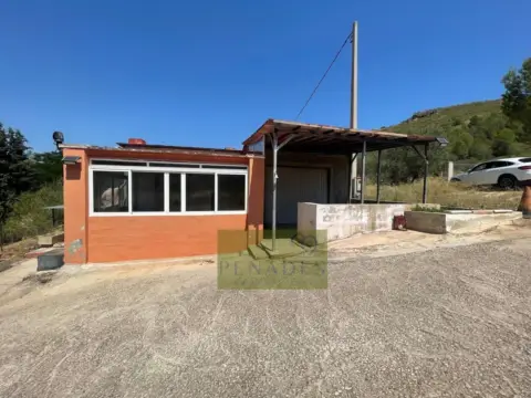 Finca rústica en A Las Afueras