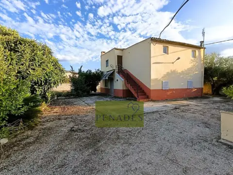 Chalet en Llombo