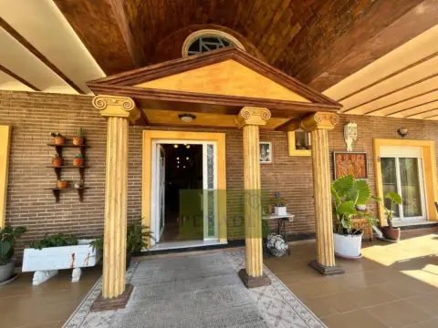 Chalet en Partida Alqueries