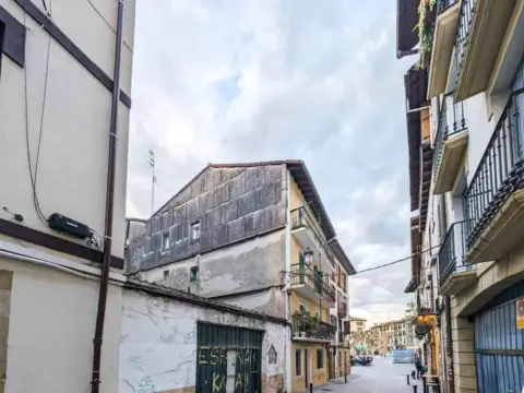Terreno en calle Contracalle