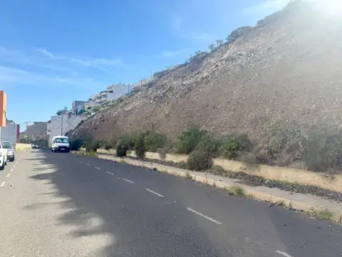 Terreno en calle Guanaboa, 38