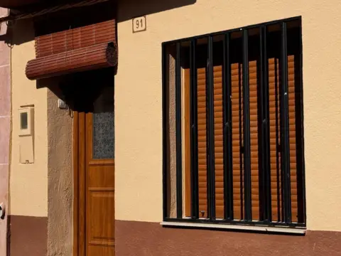 Chalet en Avenida All