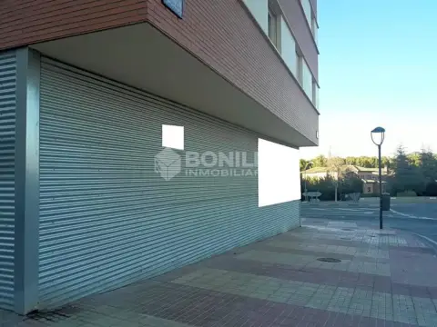 Local comercial en Avenida Sagunto