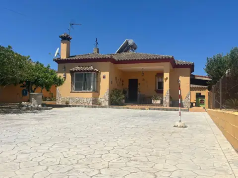 Chalet en Pinar de los Franceses - Marquesado