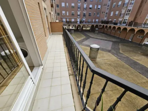 Piso en calle de Severo Ochoa, 13