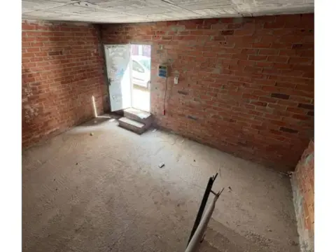 Local comercial en Carrer d'Orosi, 2