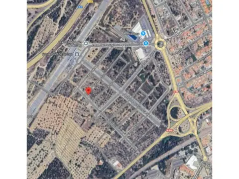 Terreno en calle de Formentera