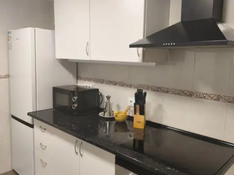 Piso en calle del Pintor Pedro Camacho