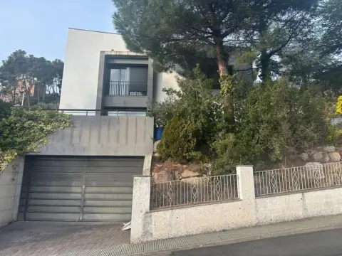 Chalet en El Serrat de L Atmella