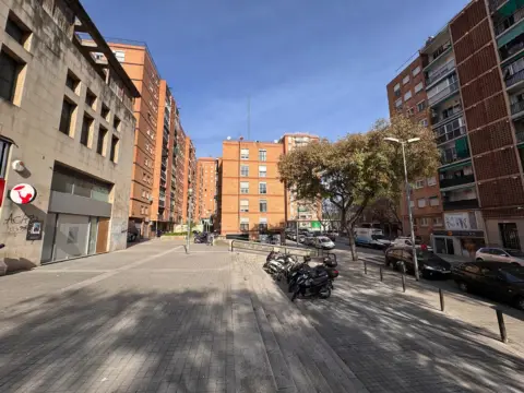Local comercial en Avinguda de Catalunya, 65