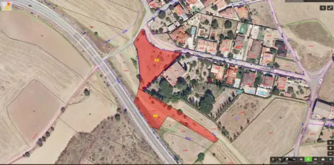 Terreno en calle de la Carrasquilla, 13