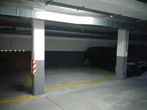 Garaje en calle del Río Guadalix, 1