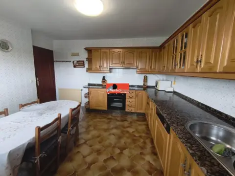 Piso en Avenida de A Coruña - Paradai