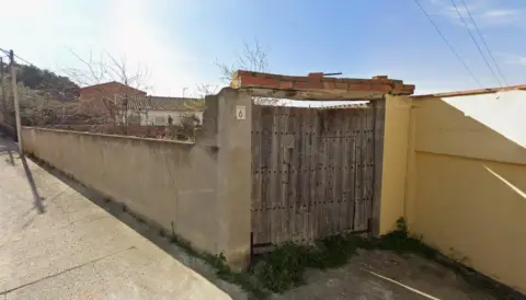 Terreno en calle de las Escuelas, 6