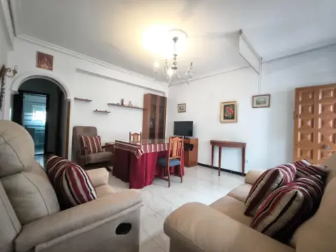 Piso en Los Bermejales